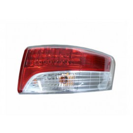 AVENSİS 2009-2011 SAĞ STOP DIŞ